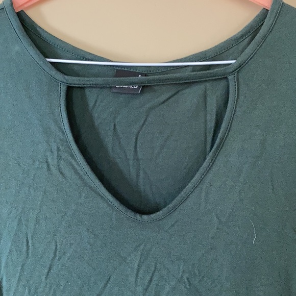 Forest green cut-out short sleeve - Picture 3 of 5